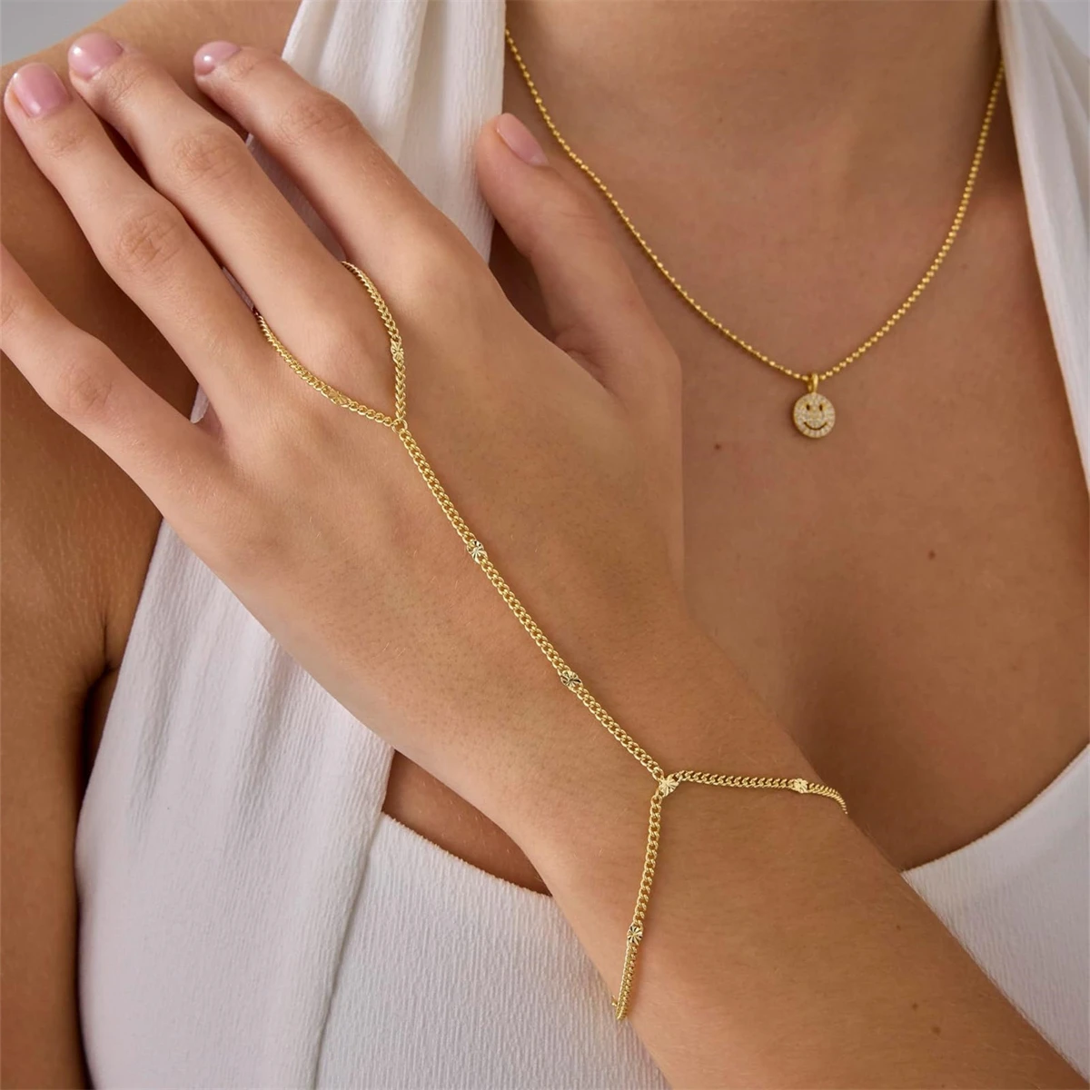 

Fashion Stainless Steel Bracelet with Diamond Disc | Women's Gold Plated Bead Finger Clip Bracelet
