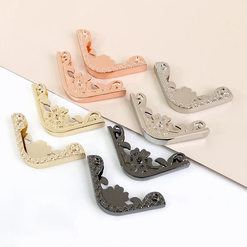 

5/10/20Pcs 35*46mm Handbag Metal Corner Buckle Leather Wallet Protector Clasp Hollow Flower Decoration Edging Screws Fastener