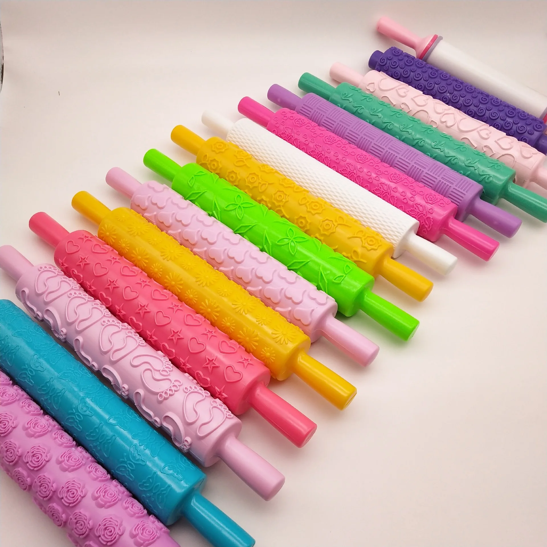 Rolling Pin With Roller Daisy Patterns Baking Tool Christmas Fondant Embossed Mold Cake Decorating Mold Gum Paste Tool