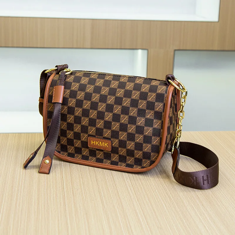 2023 Luxury Designer Plaid Leather Diagonal Crossbody Bag Soft Shoulder Bag