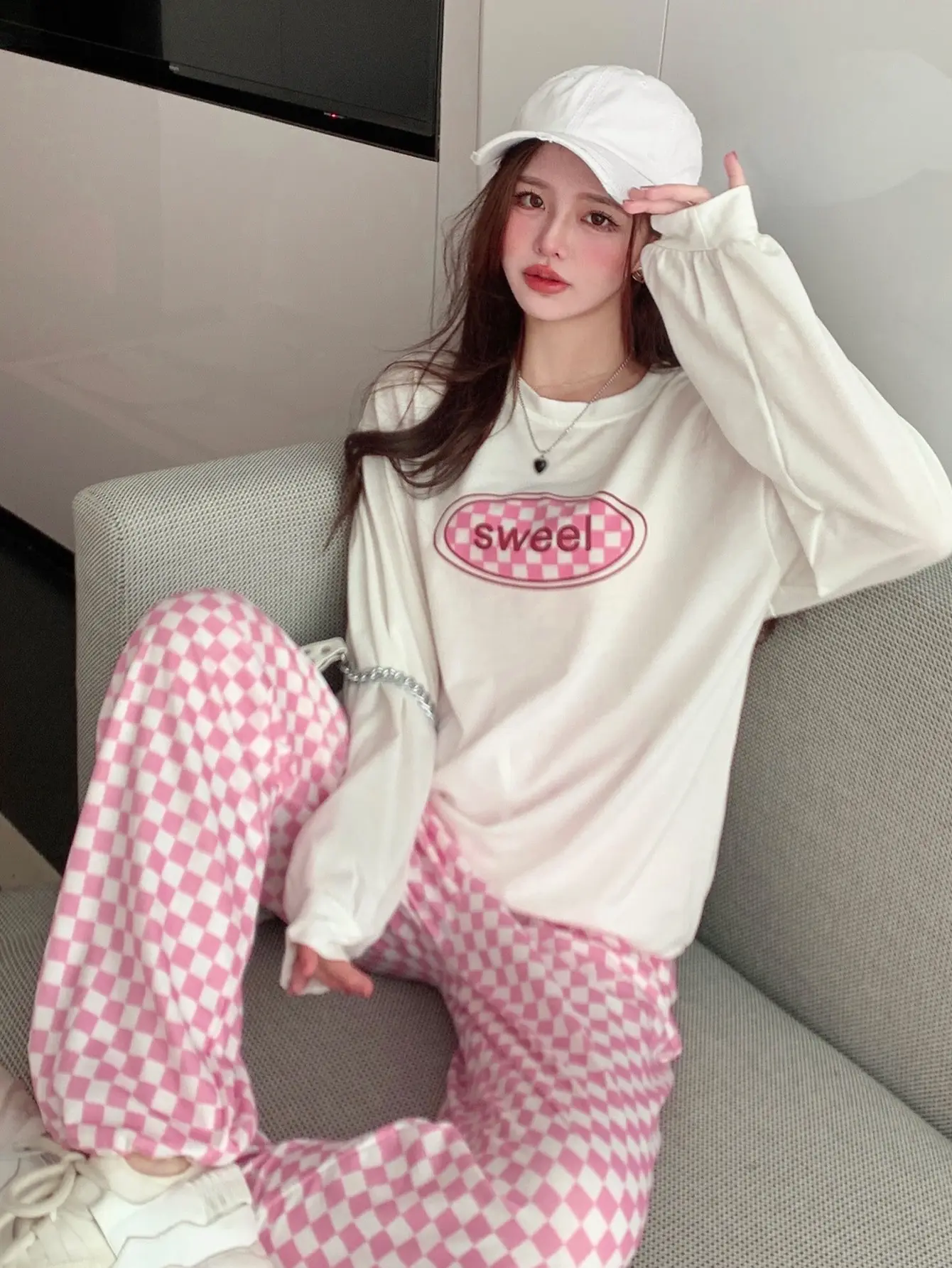 Korean Chic Summer Pink Dopamine Wear Checkerboard Leggings, Fashionable and Versatile, Age-Reducing Pants for Women, Iqo Kmeritan, Domengtao