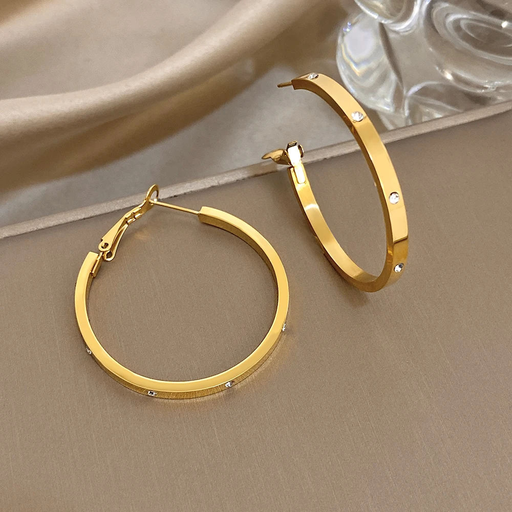 Image of DODOHAO Minimalistische große Kreis-Zirkon-Edelstahl-Ohrringe für Damen, goldene, wasserdichte Ohrringe, nicht verblassend, Damenschmuck, Geschenk