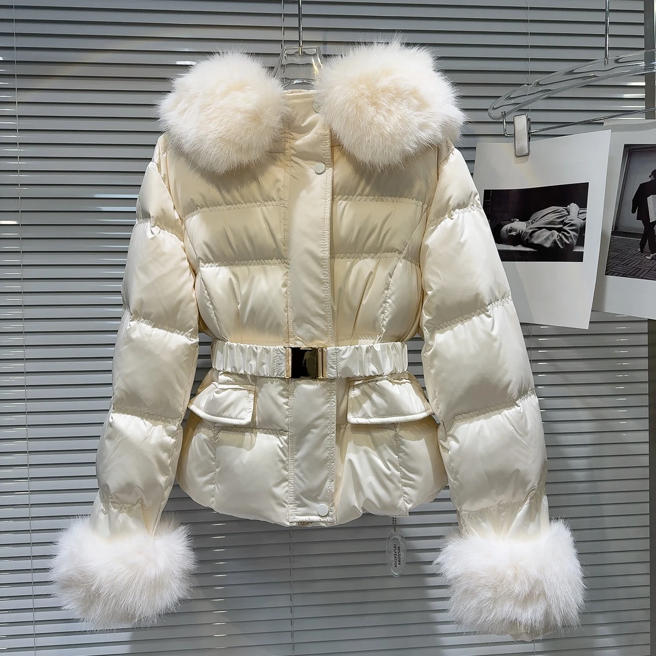 

Зимний пуховик с воротником из натурального меха и капюшоном, женский пуховик с поясом на молнии, хлопковая парка, верхняя одежда, женские теплые куртки на белом утином пуху