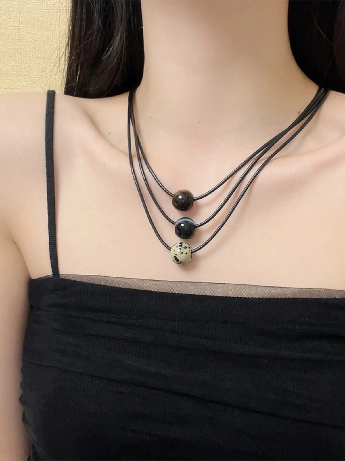 

Trendy Female Retro Tiger's Eye Bead Necklace 2024 New Arrival Black Cord Choker for Women's Daily Wear