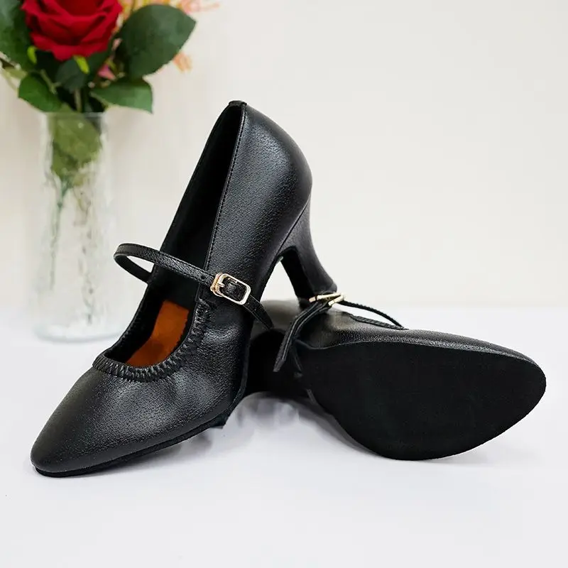 modern-dance-oes-women's-bla-square-dance-oes-comfortable-tango-oes-flat-heel-35cm-suitable-for-waltz-quistep-trot