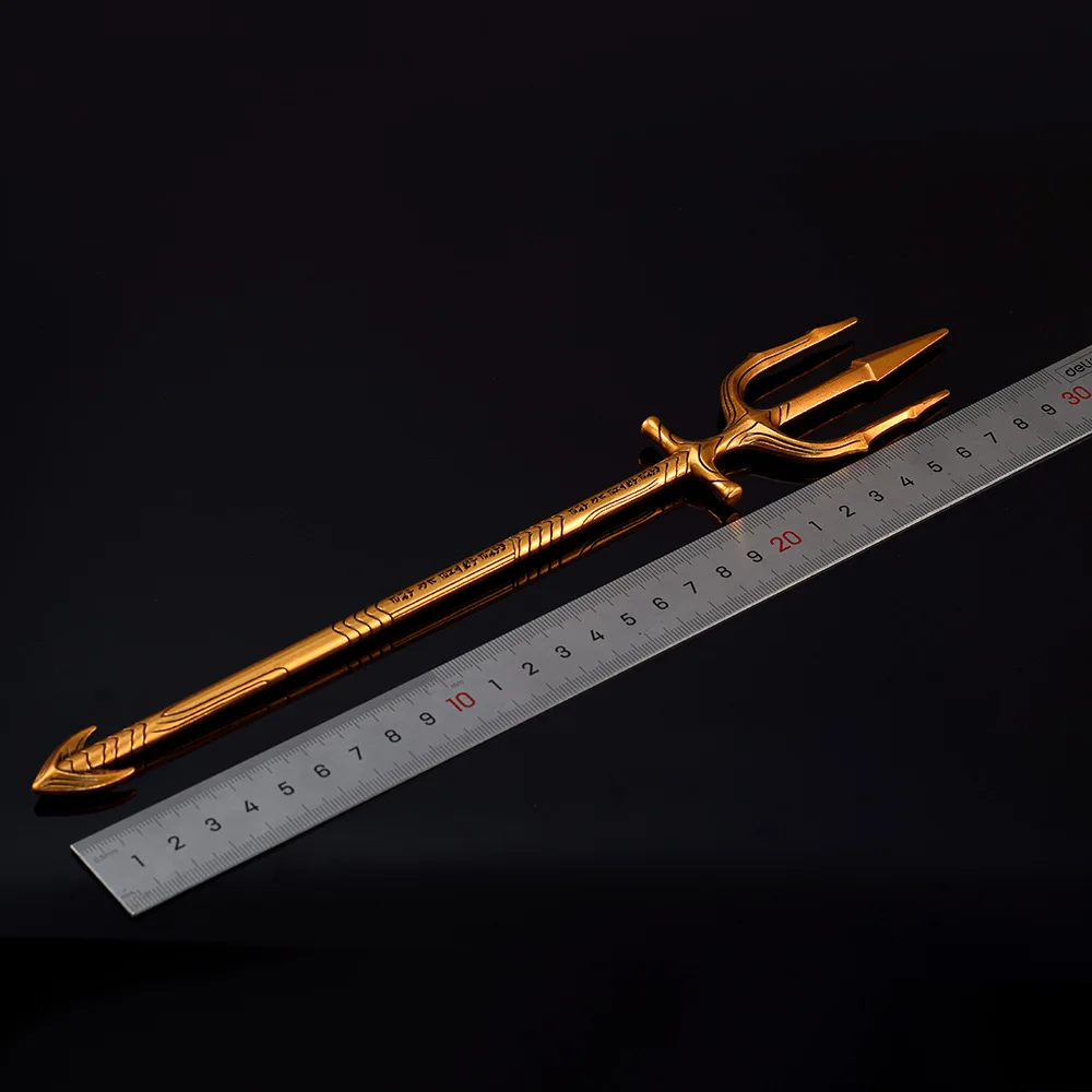 30cm Golden Trident Keychain for Women Men Aquaman Movie Peripherals All Metal Mythical Model 1/6 Replica Miniatures Gift