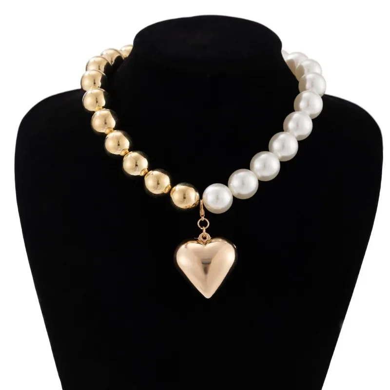 Fashion New Large Round Beads Imitation Pearl Heart Necklace Women's Two-tone Versatile Beaded Peach Heart Necklace