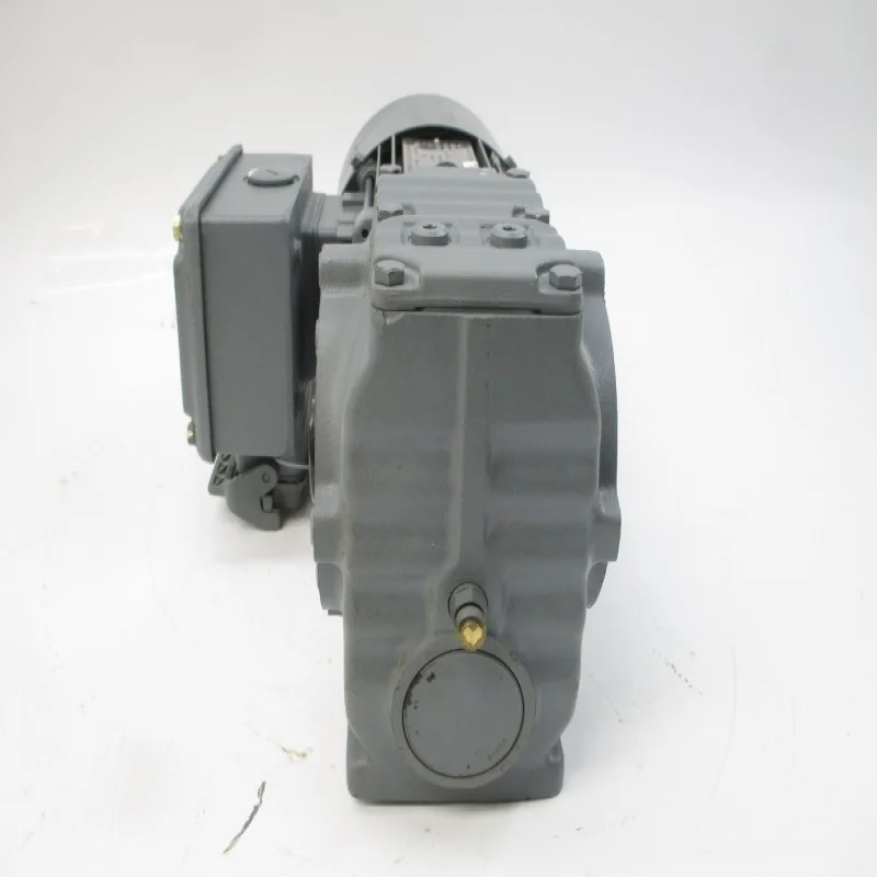 Brand New PLC SA47DT71C4BMG05HFASAX 240/480V 1.32/0.66A 137.05:1 Unbeatable Value