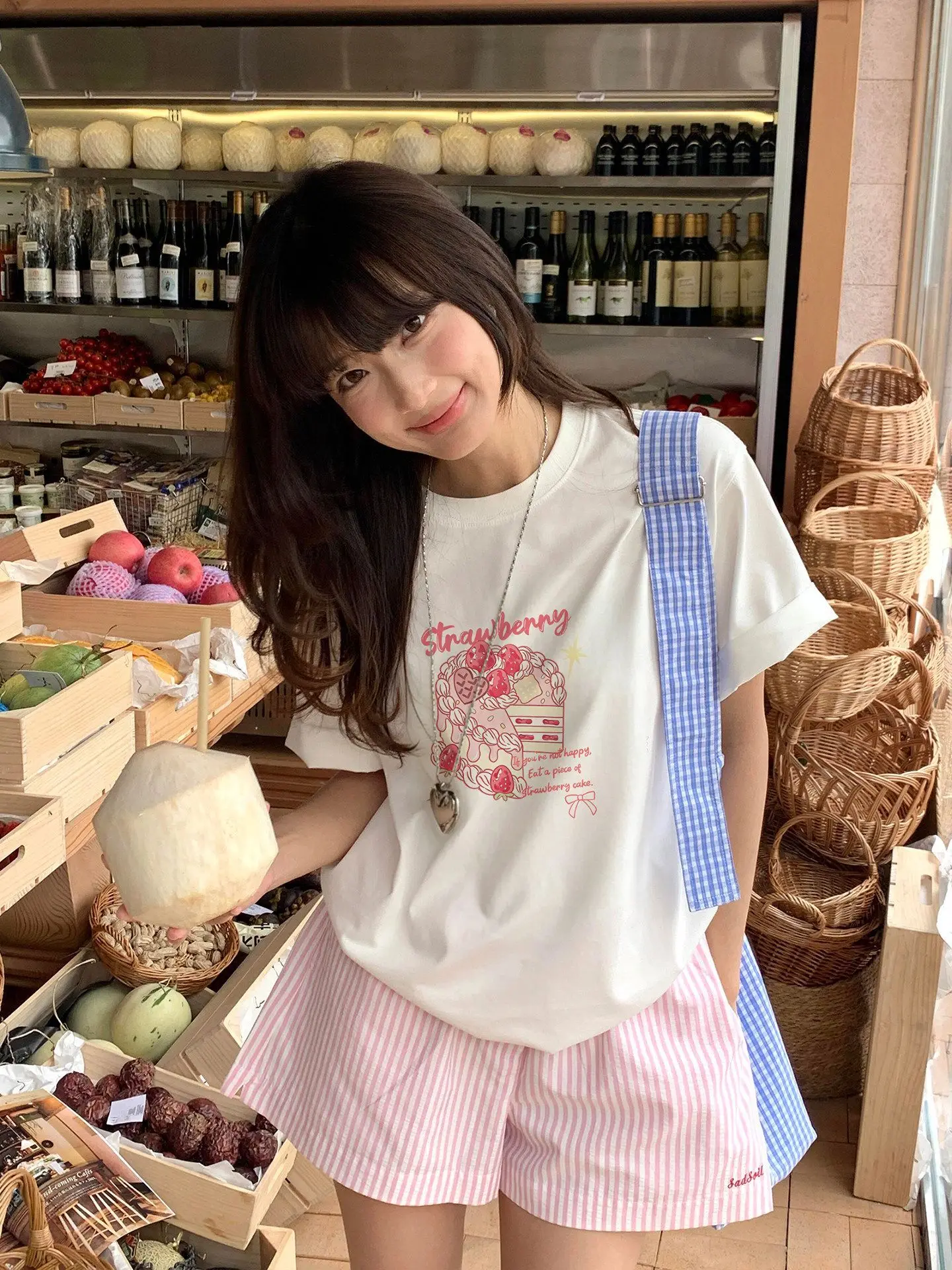 

Y2K Strawberry Cake Printing Tshirt 100% Cotton White Tshirts Summer Women Korean T-shirt Ladies Cute Sweet Oversized Top