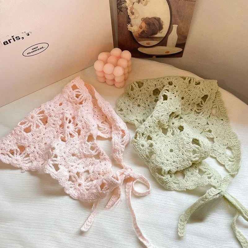 

Fashion Knitted Headscarf Hat French Pastoral Style Triangle Headband Handmade Crochet Headband Towel Retro Flower Headscarf