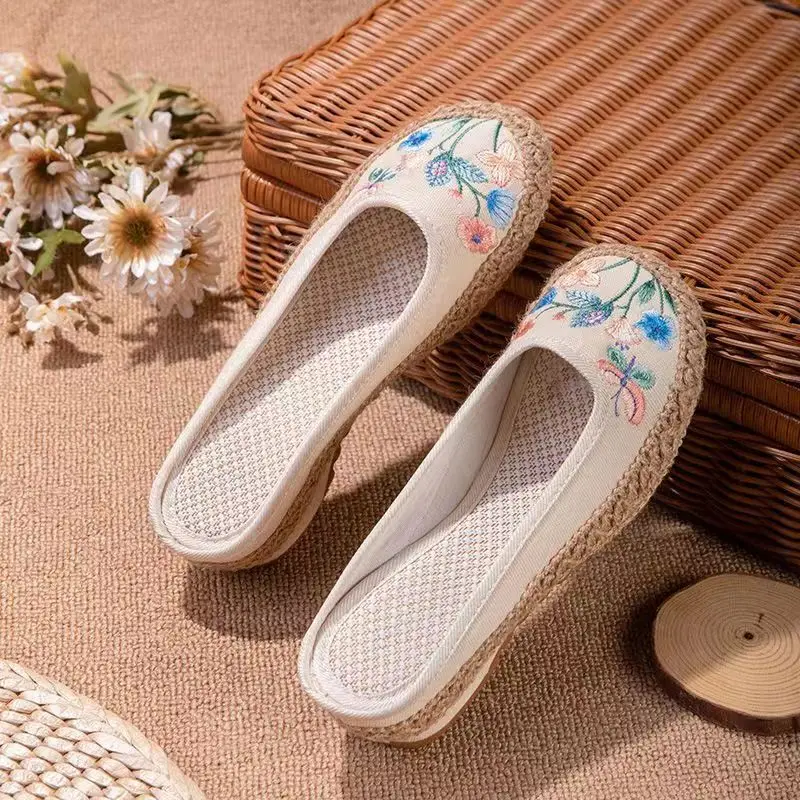 Summer Women\'s Linen Baotou Embroidered Slippers Ethnic Style Retro Home Casual Slippers Thick Soles For External Wear