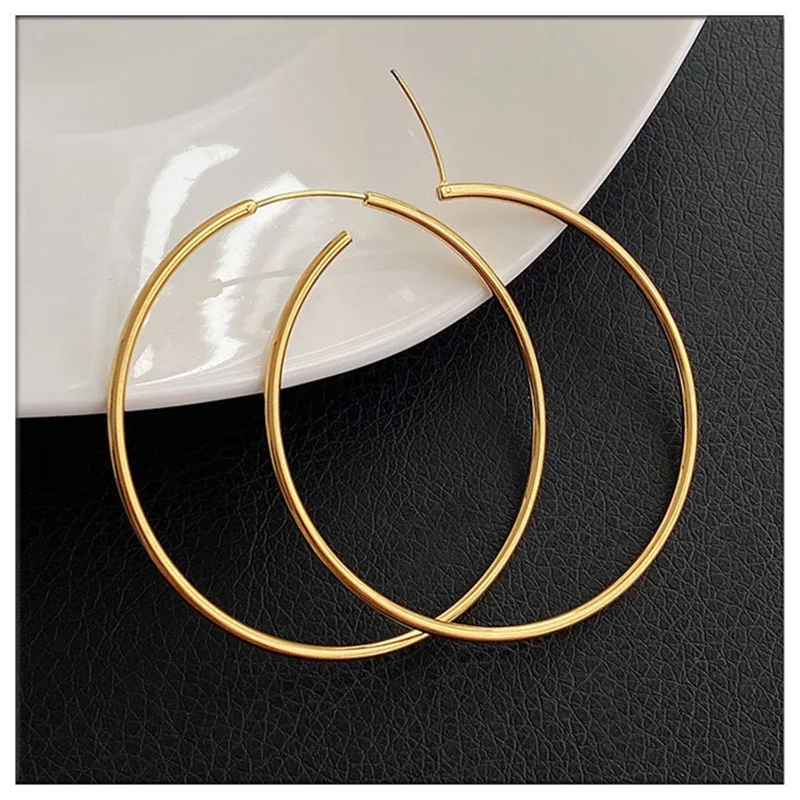 Dubai Yellow Gold Color Smooth Round Circle Hoop Earrings for Women Size 12/20/30/40/50/60 MM Simple Ear Cuff Luxury Jewelry