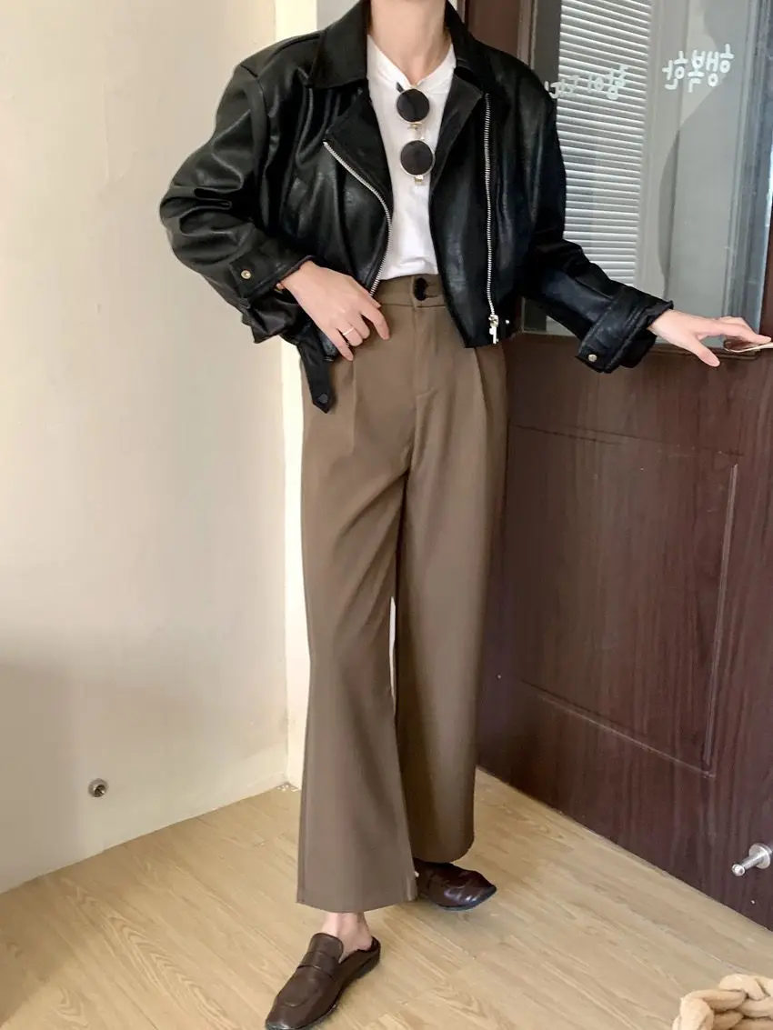 

Байкерские куртки Женская куртка для девочек Кожаная градиентная стереоскопическая на пуговицах Сексуальная минималистичная светская офисная нежная пуговица на Хэллоуин