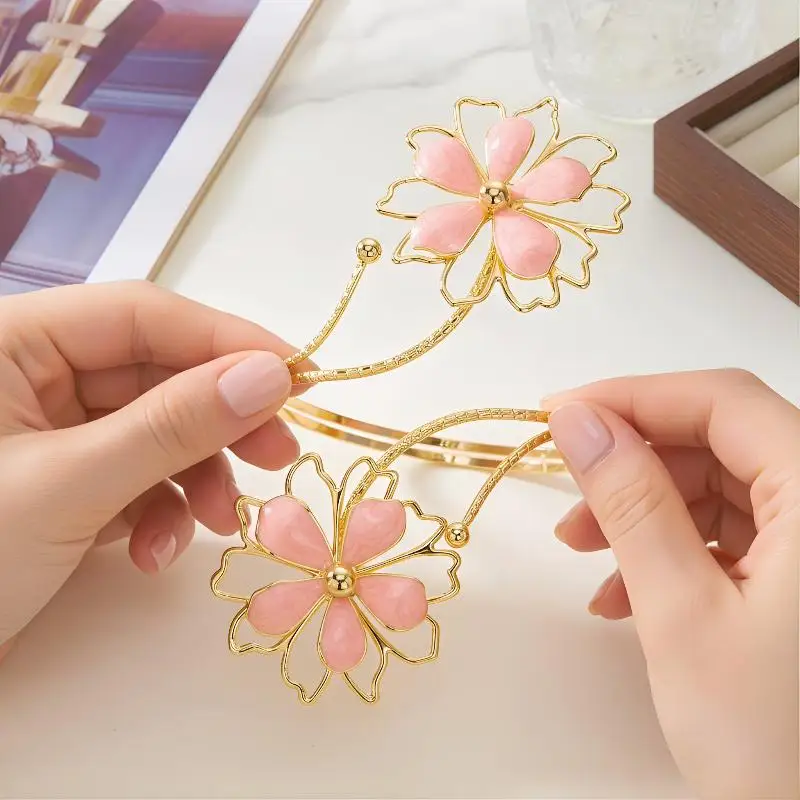 Bohemian Hollow Metal Flower Upper Arm Bracelet For Women Vintage Punk Gold Color Geometric Bangles Party Fashion Jewelry Gift