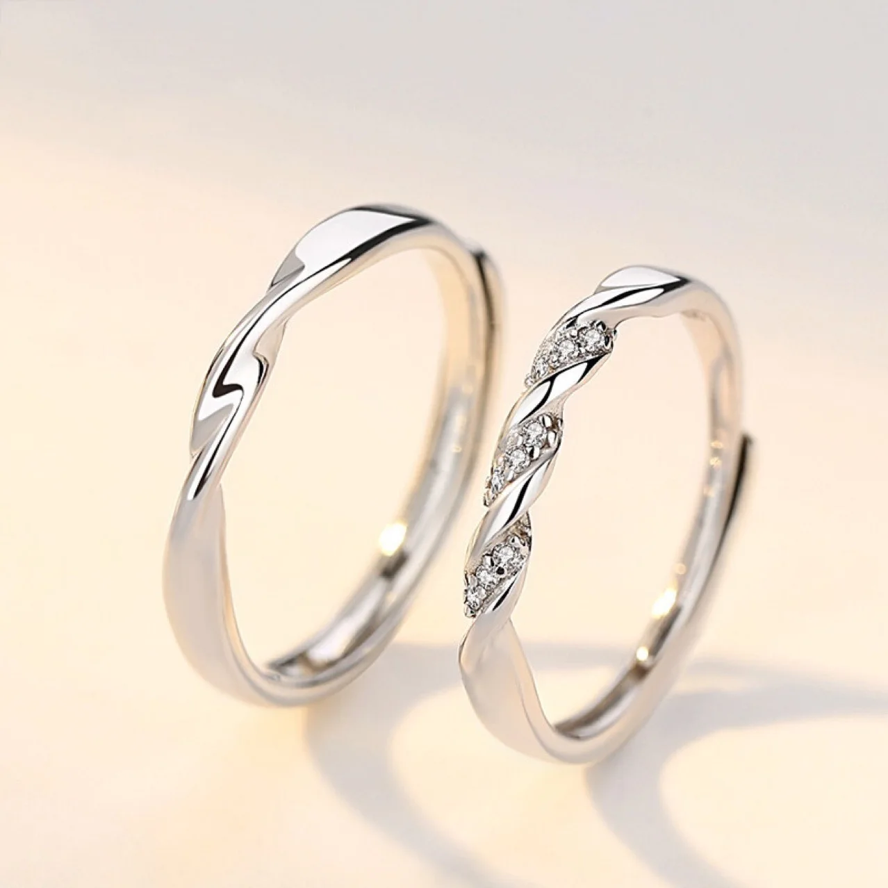 New Fashion Mobius Smooth Couple Rings Classic Silver Color Adjustable Ring For Men Women Wedding Jewelry Valentine's Gift