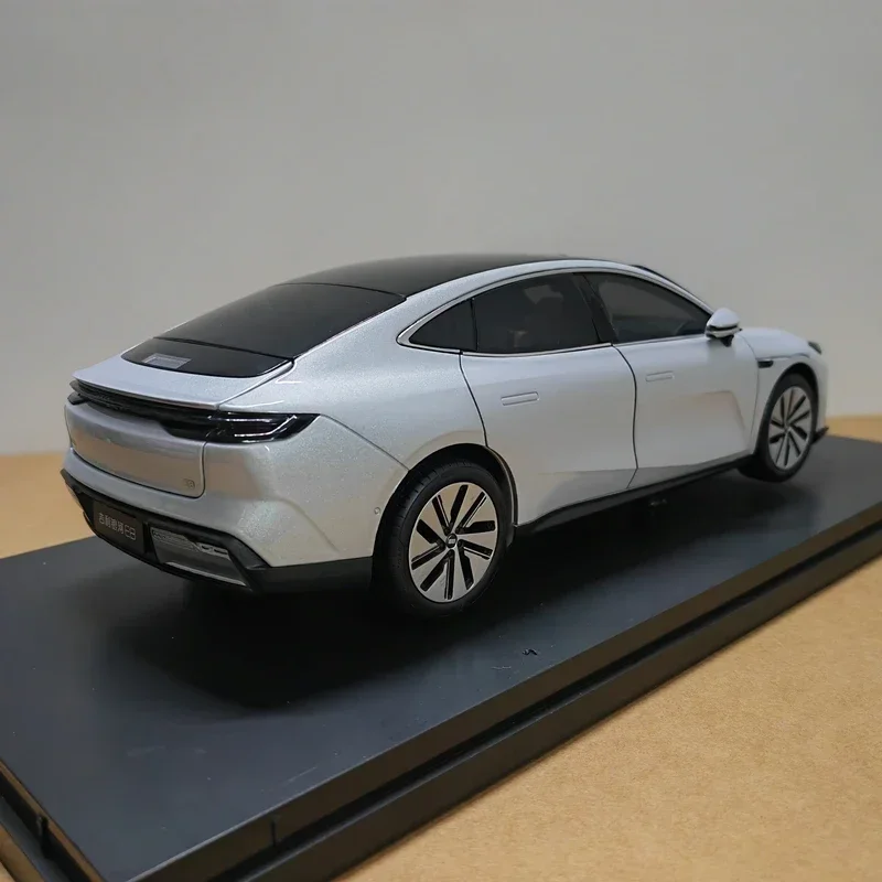 

1:18 Scale Geely Galaxy E8 Car Simulation Alloy Car Model Diecast Toy Collectible Ornaments