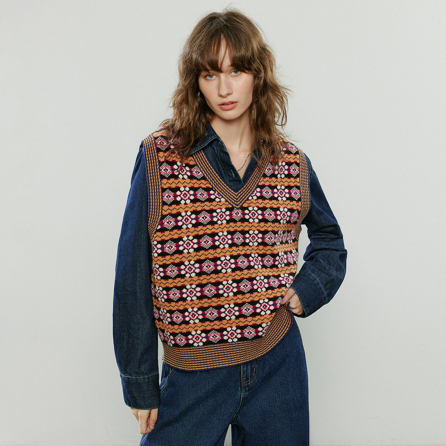 TOYOUTH سترات نسائية محبوكة 2025 شتاء جديد ريترو الأزهار الخامس الرقبة أكمام جيليه طبقات القمم