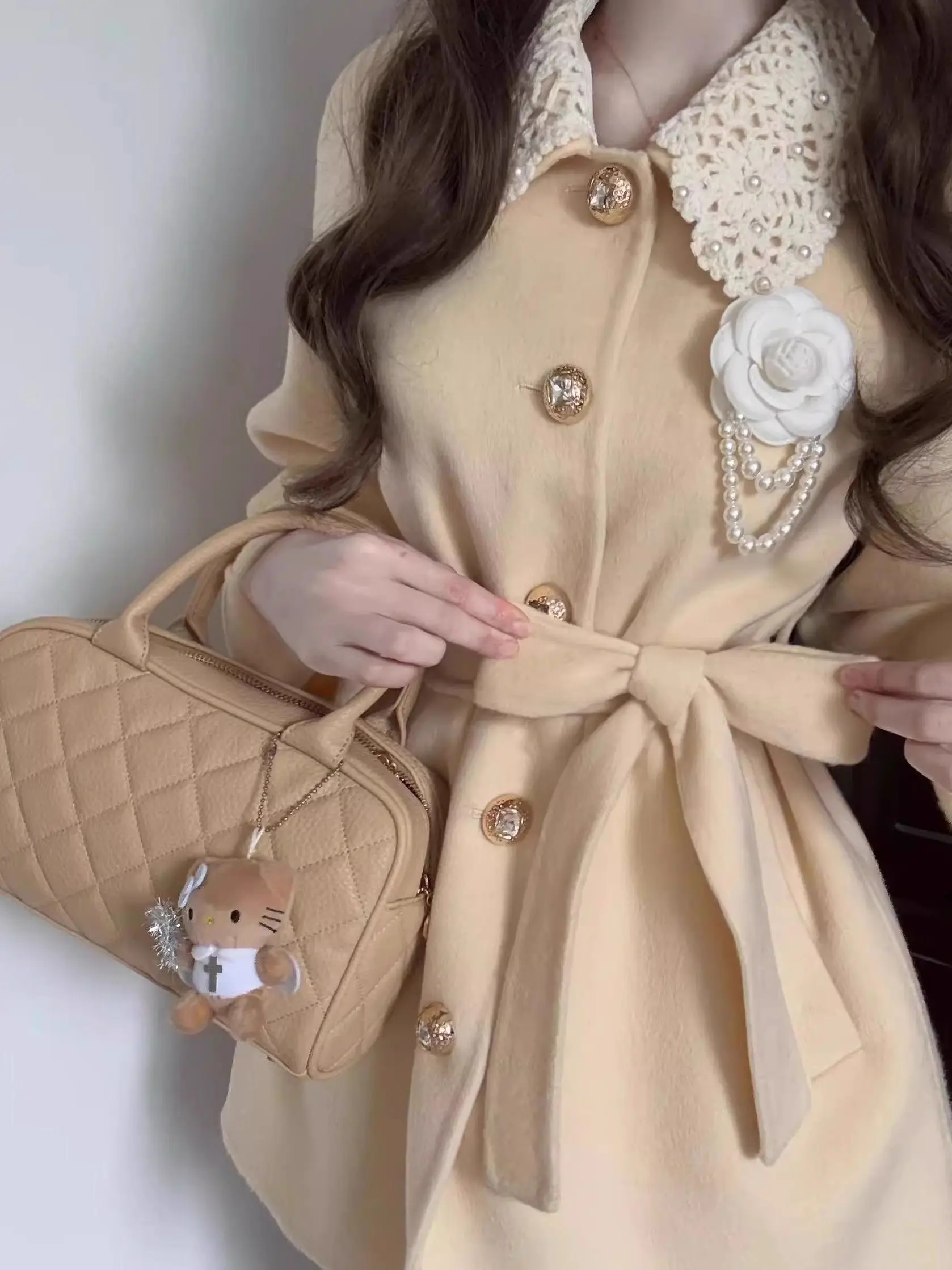 

Корейское шерстяное пальто серии Sle Miu для женщин: осенне-зимний модный дизайн, премиум-класс, изысканность, очень красивое.