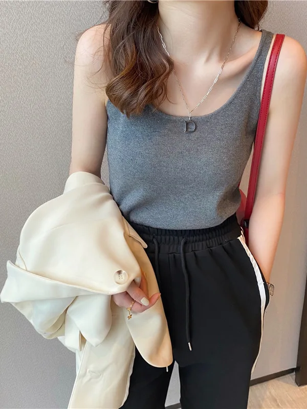 初秋ニットスーツインナータンクトップレディーススベルベースレイヤーホワイトVネベスト通勤スレポリエステル繊維