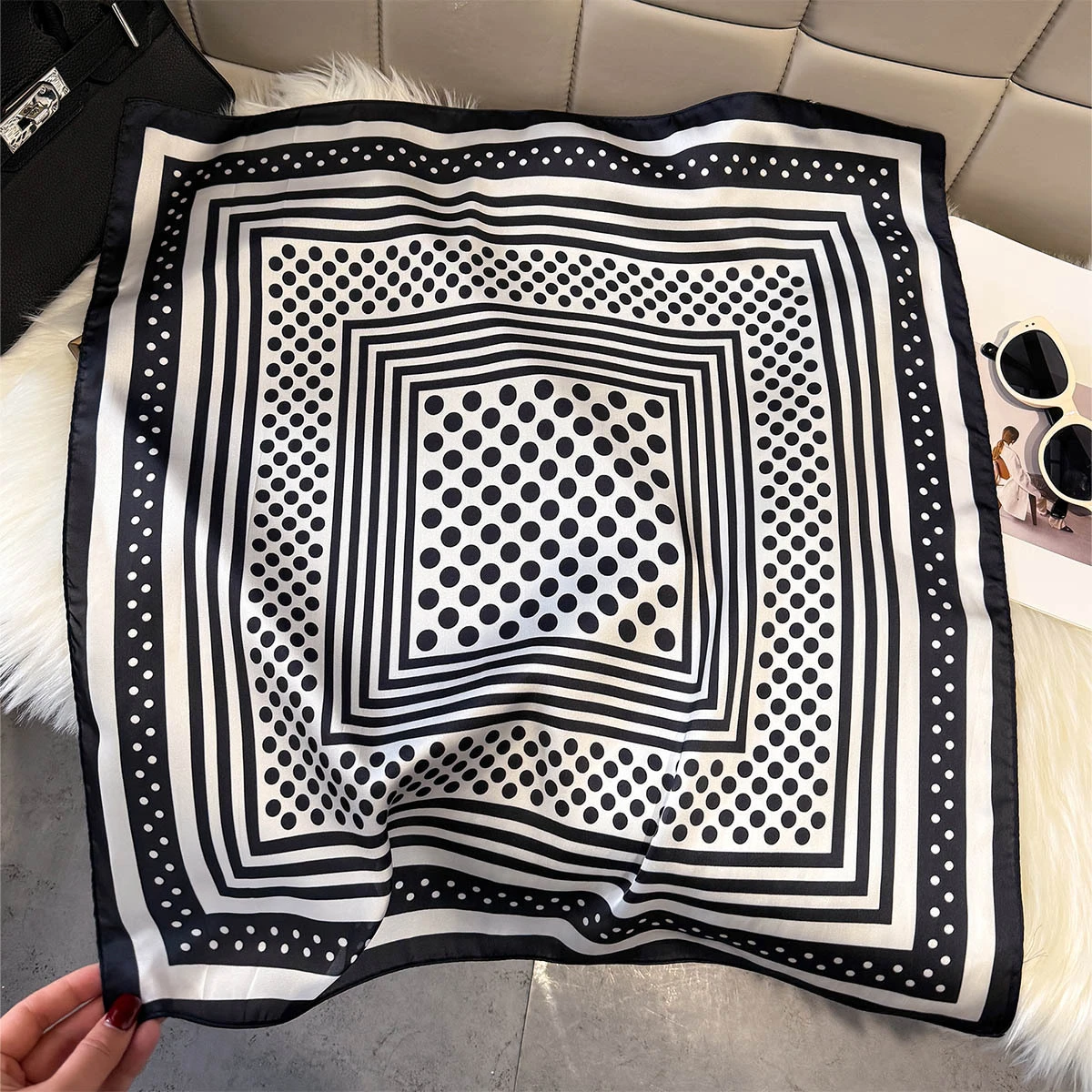 

Luxury Polka Dot Printed Square Scarf For Women Imitation Silk Beach Scarves Bandanas Hijab Neckerchief Elegant Shawl Wraps