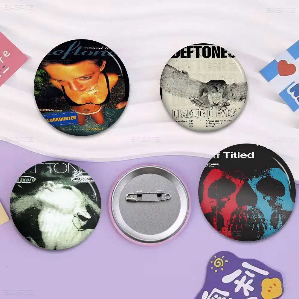

D-Deftones Singer Creative Pins Funny Round Snap-in Brooch Badge Backpack Hat Accessories Jewelry Gifts for Friend