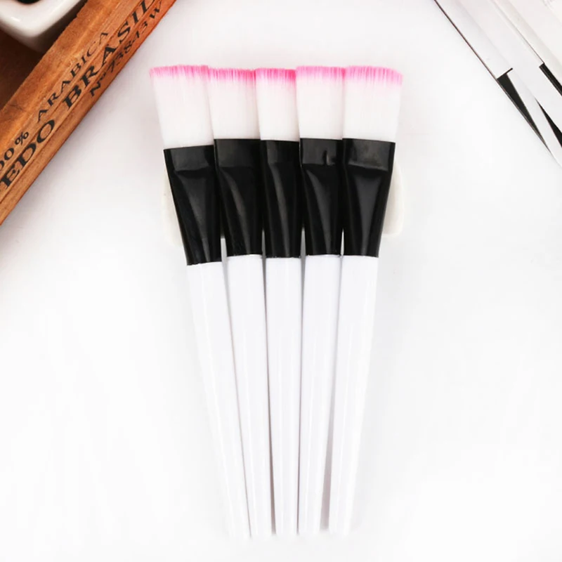 فرشاة قناع وجه قناع الوجه قضيب فرشاة شعيرات لينة قناع الجمال فرش أدوات التجميل مزج مع مقبض أبيض