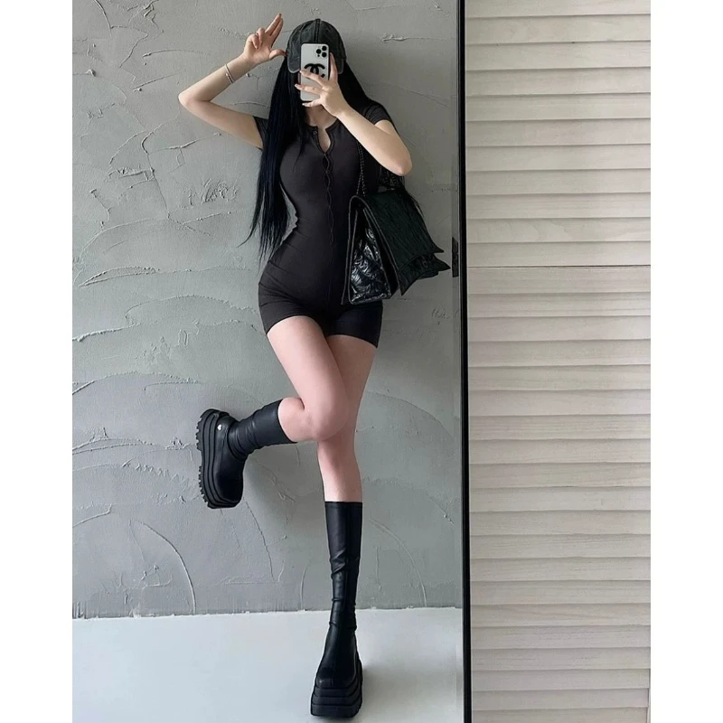 

New Women's Hot Girl Tight Jumpsuit Solid Color Elastic Sports Yoga Running Short Sleeved Dopamine Jumpsuit Shorts