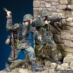 1/35 Scale Resin Figure Soldier Model Soldier Scene In Military Operation State Unpainted Free Shipping