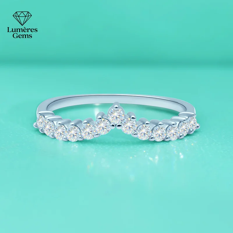 Lumière Gems Platinum 950 Pt Gemstone Thin Model V-shaped Small Row Diamond Ring - A Petite and Elegant Design for Women