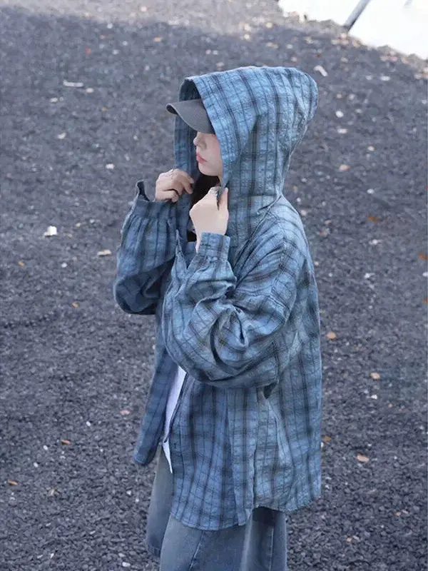 

American Plaid Hooded irt Men Women Summer Thin Sun Protection Long Sve irt Jaet 2025 New Sle Loose Fit Youth Trend