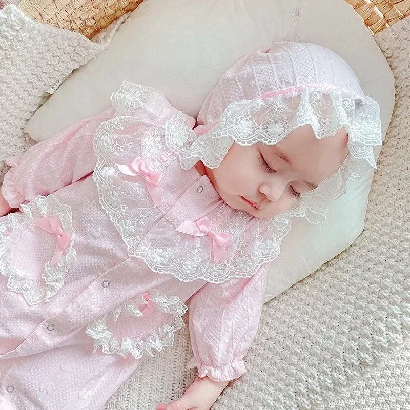 2023 Bodysuit Baby Meisjes Pasgeboren Full Mouw Herfst Klimmen Katoenen Kanten Strik Roze Mooie Zachte Warme Zonder Capuchon