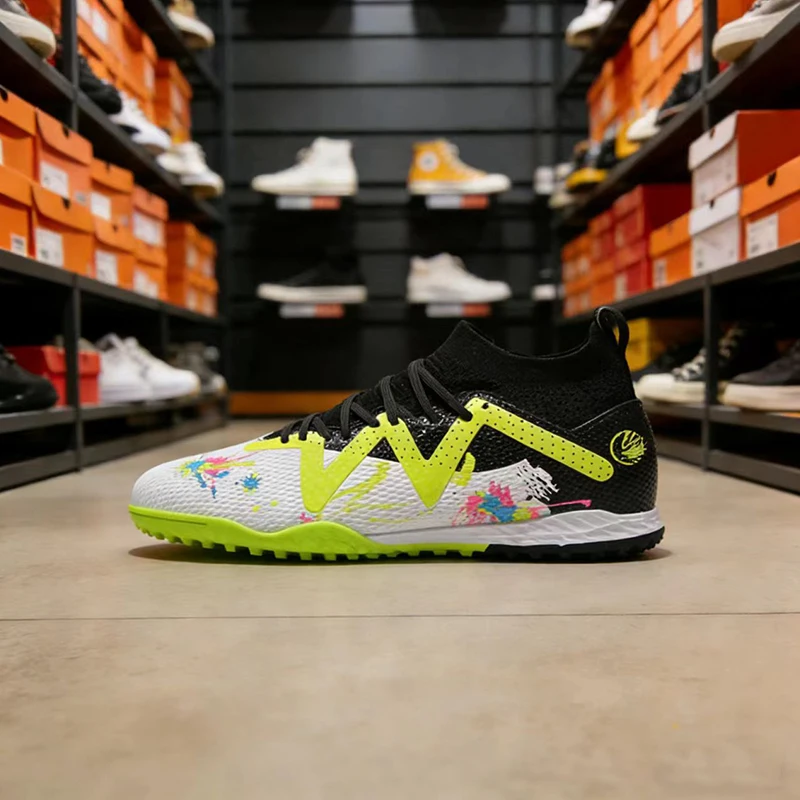 

Men Training TF Soccer Shoes Artificial Grass Anti-Slippery Boys Football Shoes AG Sports Training Shoes High-top Futsal Sneaker