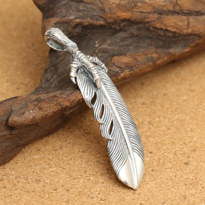 

Factory wholesale S925 sterling silver men's classic retro Thai Silver Eagle series PAW feather stylish pendant