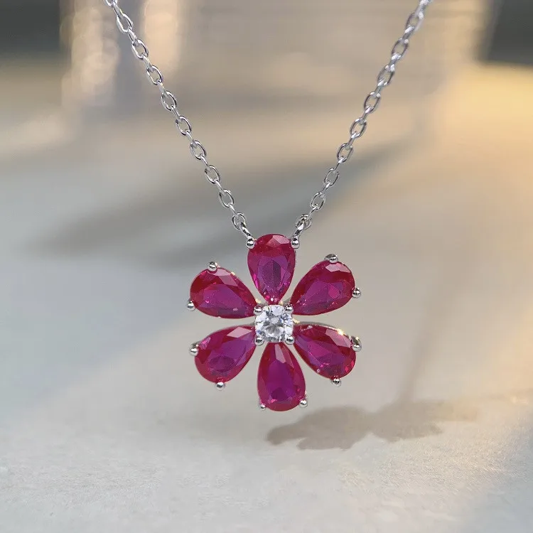 

Chain Women's 925 Silver Ruby Daisy Flower Collarbone Chain Japanese and Korean Versatile Hw Full Diamond Chain