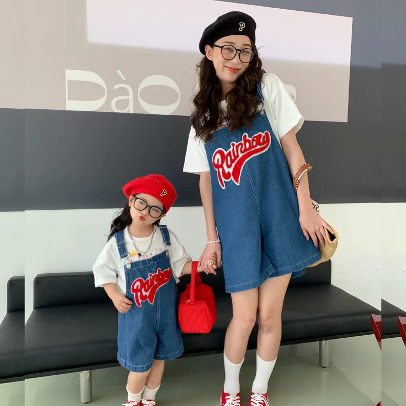 Play Outfit Together Korean Version Casual Daughter Mother Child Clothing Parent-Child Label Denim Shoulder Pants H22x40