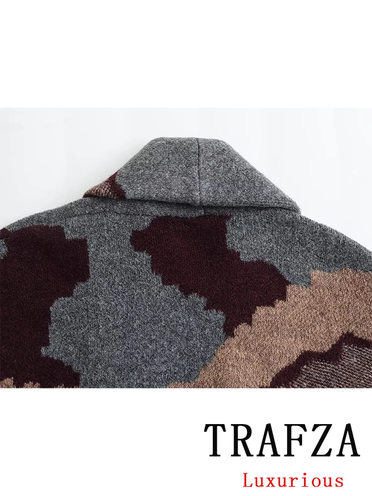 TRAFZA Vintage Casual Chic Women Knitted Overcoat Jacquard Weave Oversized Long Jackets Fashion 2024 Autumn Winter Thick Coats