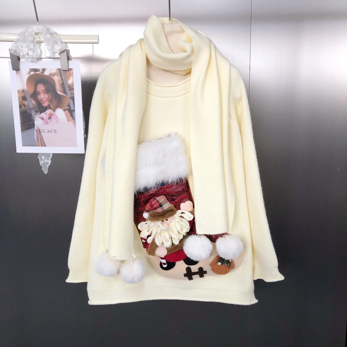 Носки с Санта-Клаусом, карманная атмосфера, новогодний красный теплый пуловер, свитер с круглым вырезом, зимняя одежда средней длины для женщин