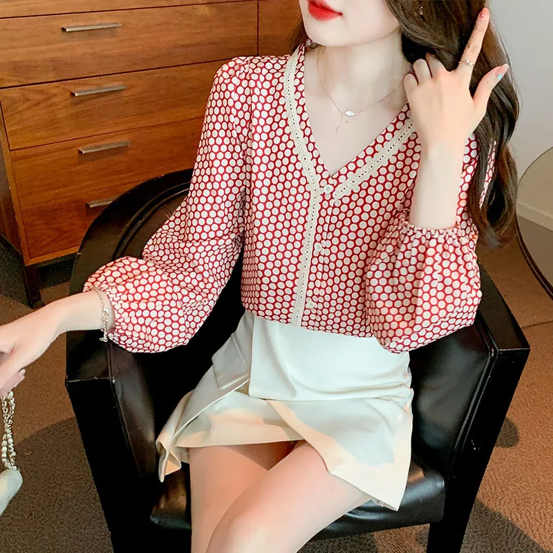 

Women Fashion Dots Printed Chic Chiffon Shirts Spring Autumn Loose Elegant V-neck Blouse Female V-neck Simple Vintage Tops