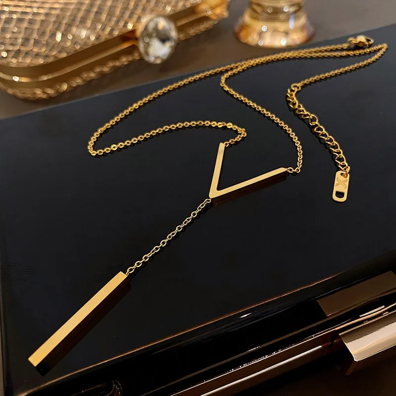hStainless steel V-shaped long sexy Clavicle Necklace Ladies and girls stainless steel Gold colour chain Necklace Party jewelry