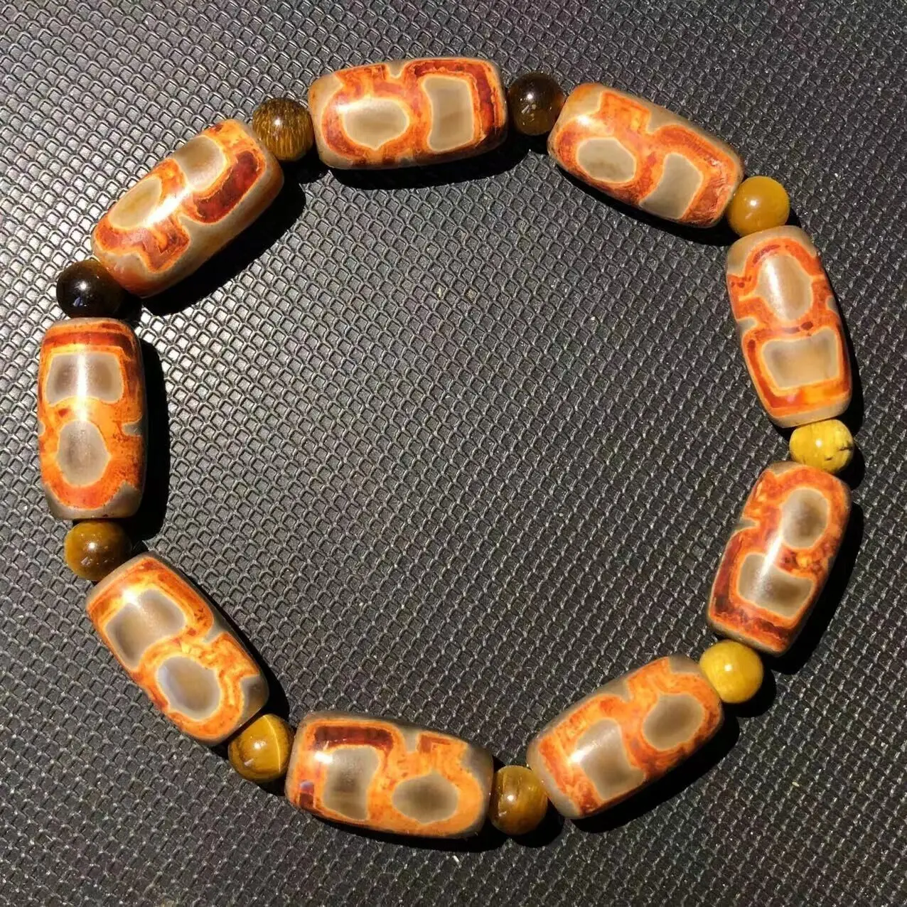 Bracelet magique tibétain en agate rouge, perle dZi, totem de dieu de la richesse, 1 œil