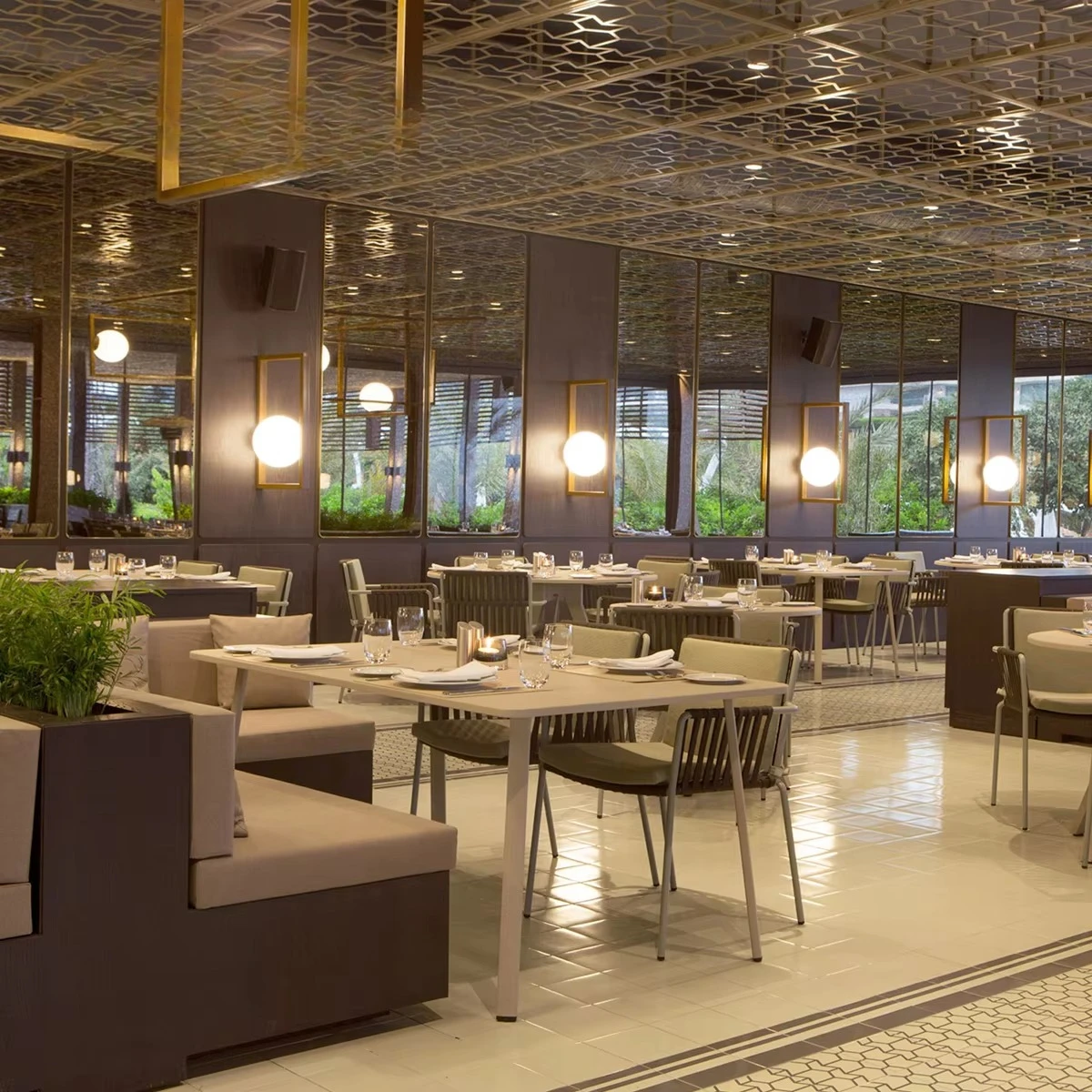 Home Restaurant Furniture Rattan Tables and Chairs Set Fit Out Customized Project for Hotel and Resort Furniture Set