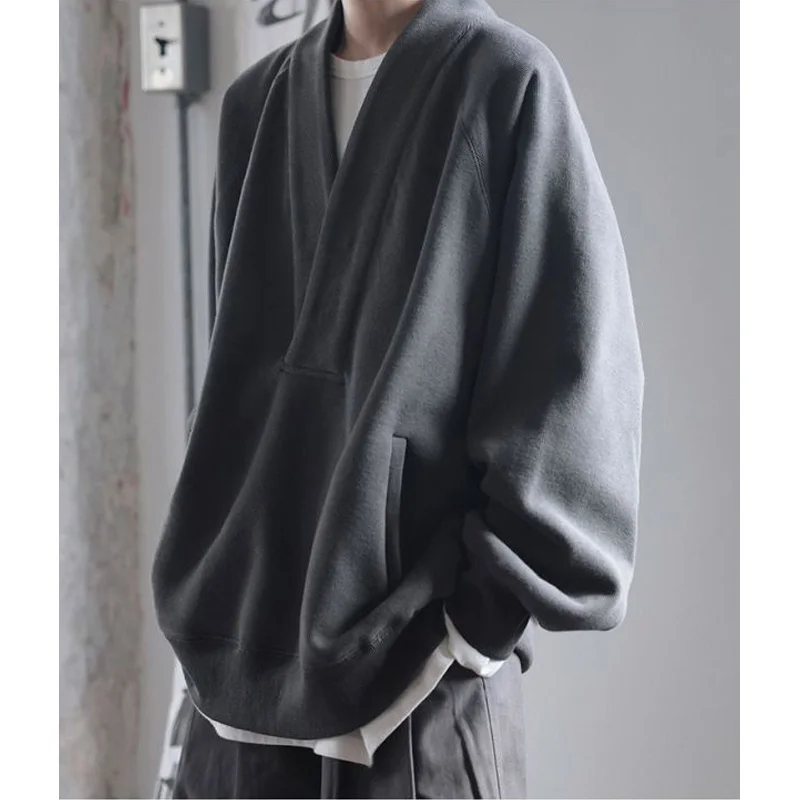 2023 nuova moda primaverile e autunnale semplice alla moda da uomo con scollo a v allentato Casual piccolo cucciolo bello maglione Oversize da uomo