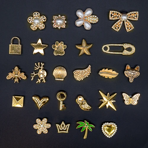 Imagen 2 del producto 1 Uds. De dijes de Metal para zapatos con corona dorada de diseñador, concha de estrella de mar, decoraciones de lujo para accesorios de zapatos, alfileres de corazón para mujeres y niñas