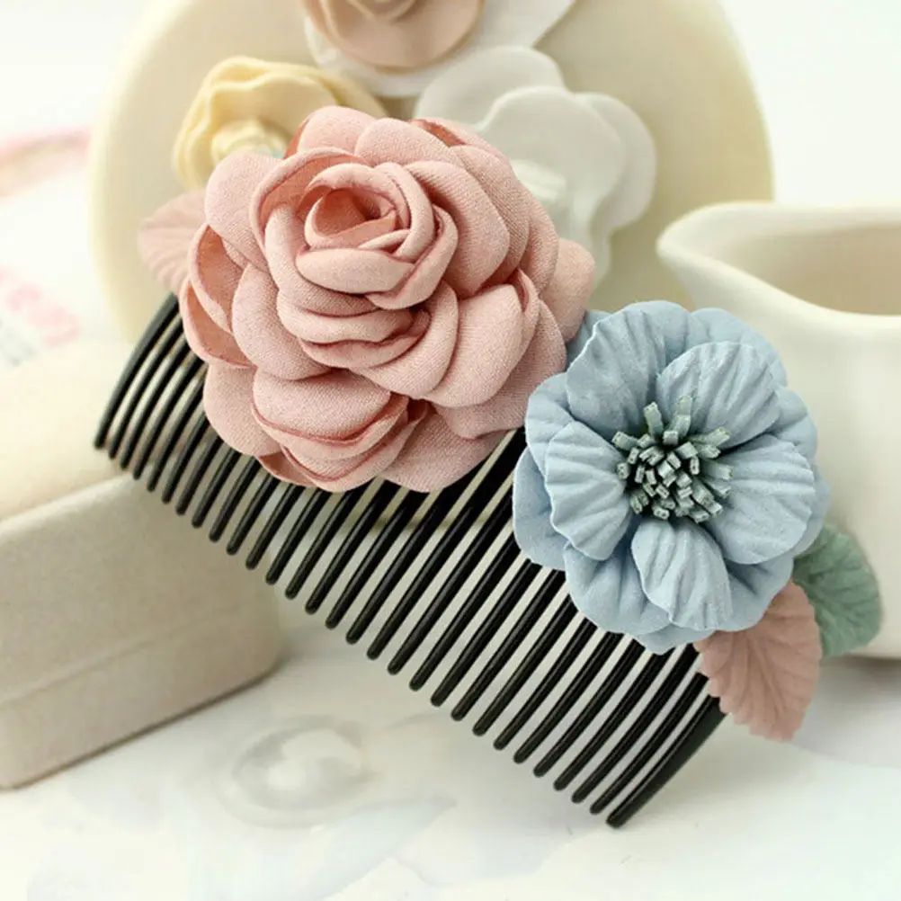 Exquisite Flower Hair Comb for Women Girls Elegant Inserted Hair Jewelry Suitable for Wedding Prom Party Church Picnic Daily