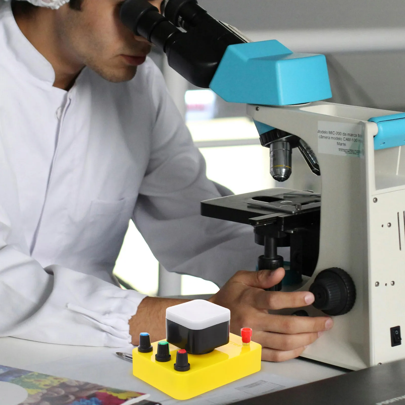 

1Set Three Primary Color Light Demonstrator Physics Optical Experiment Kit Versatile Science Teaching Apparatus for Education