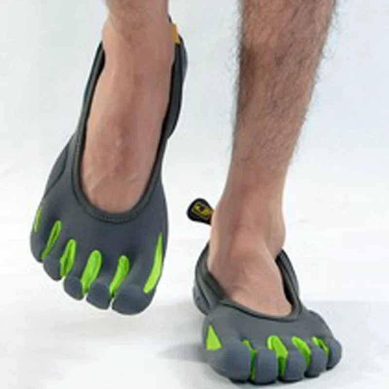 Women's Five Toe Shoes - Lightweight Barefoot Yoga Fitness Shoes for Climbing, Gym Training & Water Sports