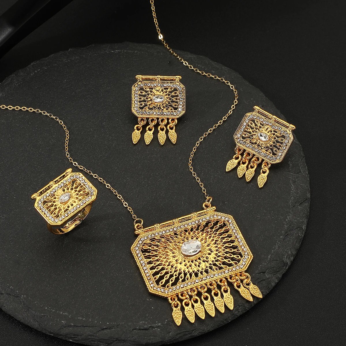 Fashion Arabic Women Jewelry Sets Hollow zircon stainless steel gold Necklace necklace earrings ring for Women\'s holiday gifts