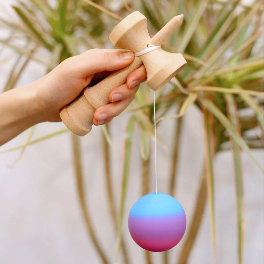 Colour Trick Ball Wood Kendama Toy Fitness Ball Train Eye-hand Coordination Fun Traditional Game Of Catching Ball Toy Gift