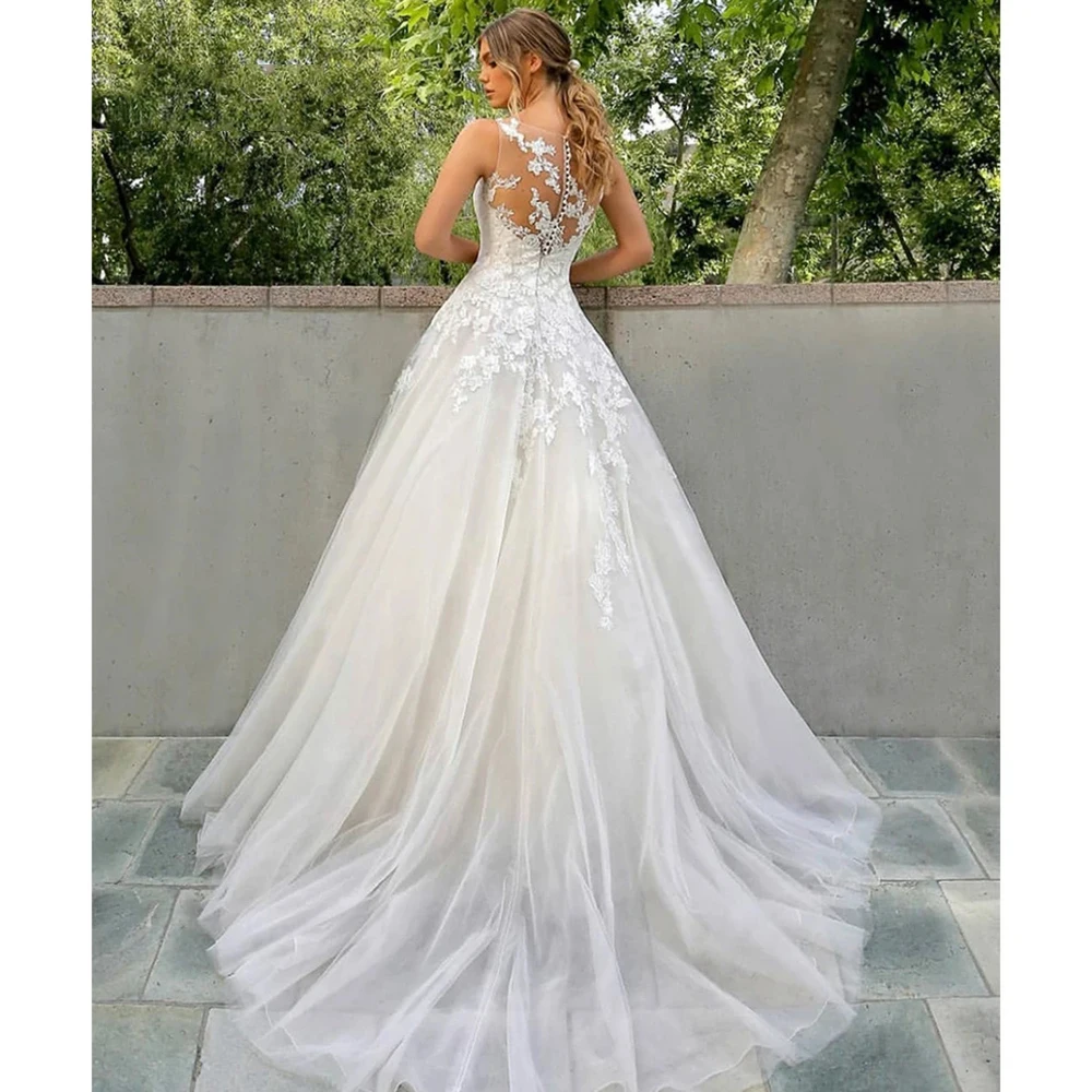 Beautiful Fascinating Sleeveless Mopping Wedding Dresses Lace Appliques Puffy Modern Gorgeous Simple Bridal Ball Gowns New 2023