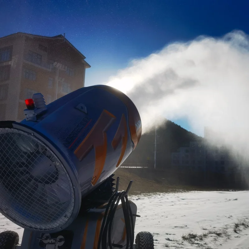 Hot Sale Snow Making Machine 360-degree Rotating Remote-controlled Snow Cannons Large-scale Outdoor Ski Resort Snow Maker Price
